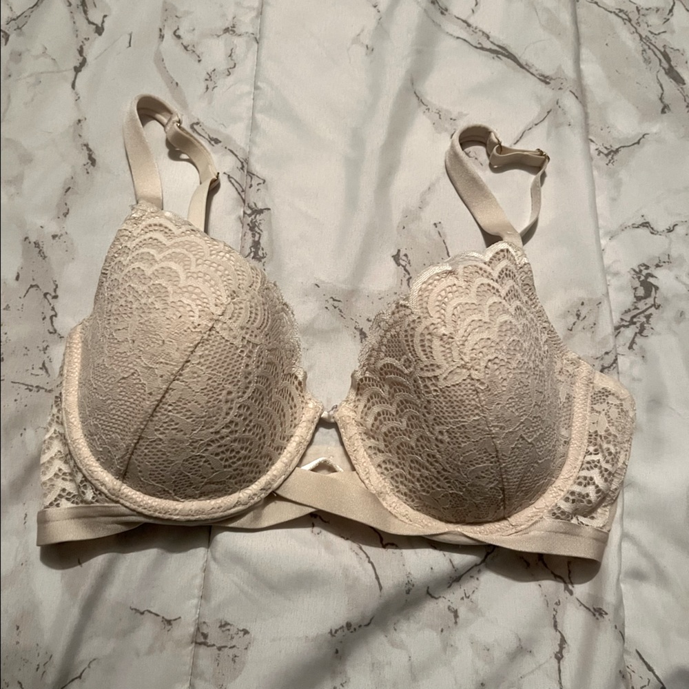 La Senza so free cream lace bra size 34B